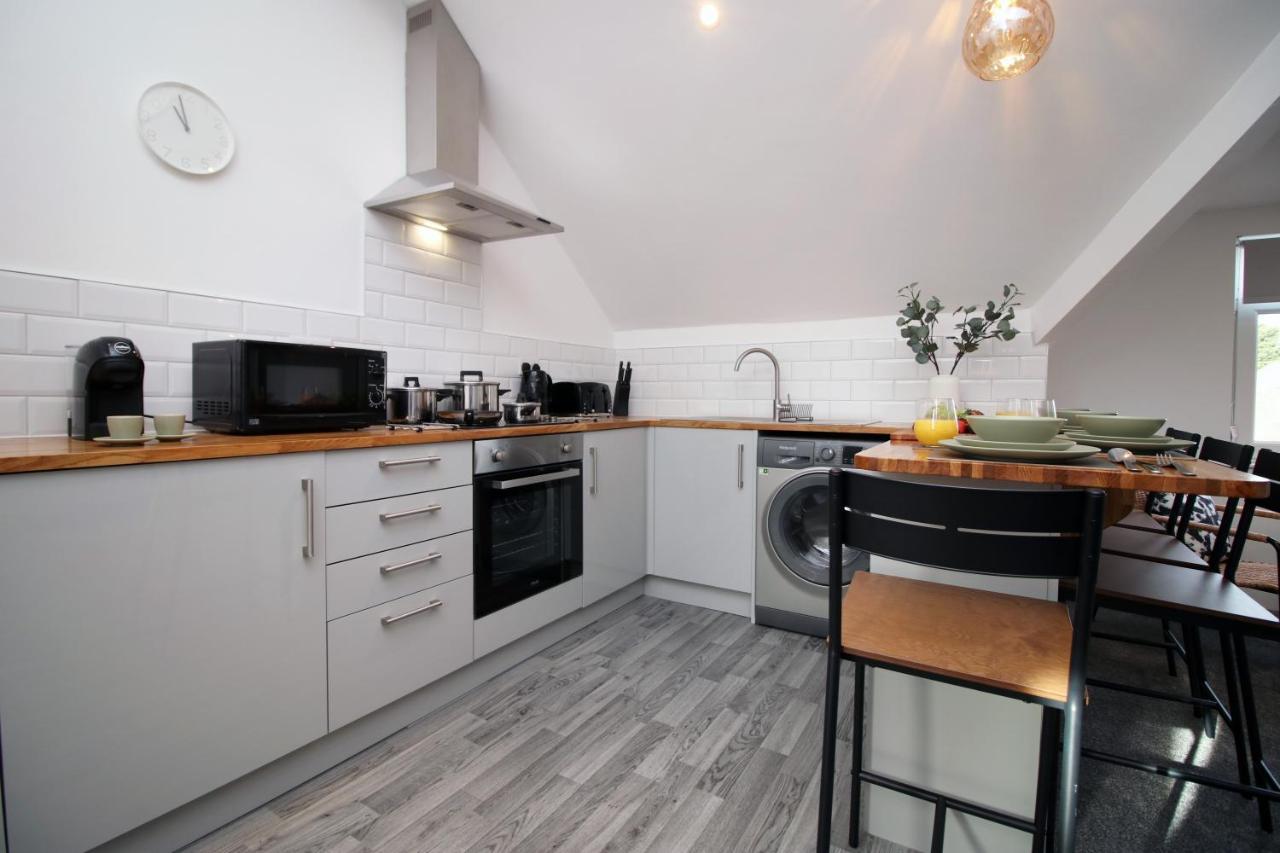 No 49 City Apartments, Perfect For Business And Leisure Stays, 10 Min Drive Into City Centre, Easy Access To Local Transport, 1Br And 2Br Available, Free Parking Cardiff Eksteriør billede