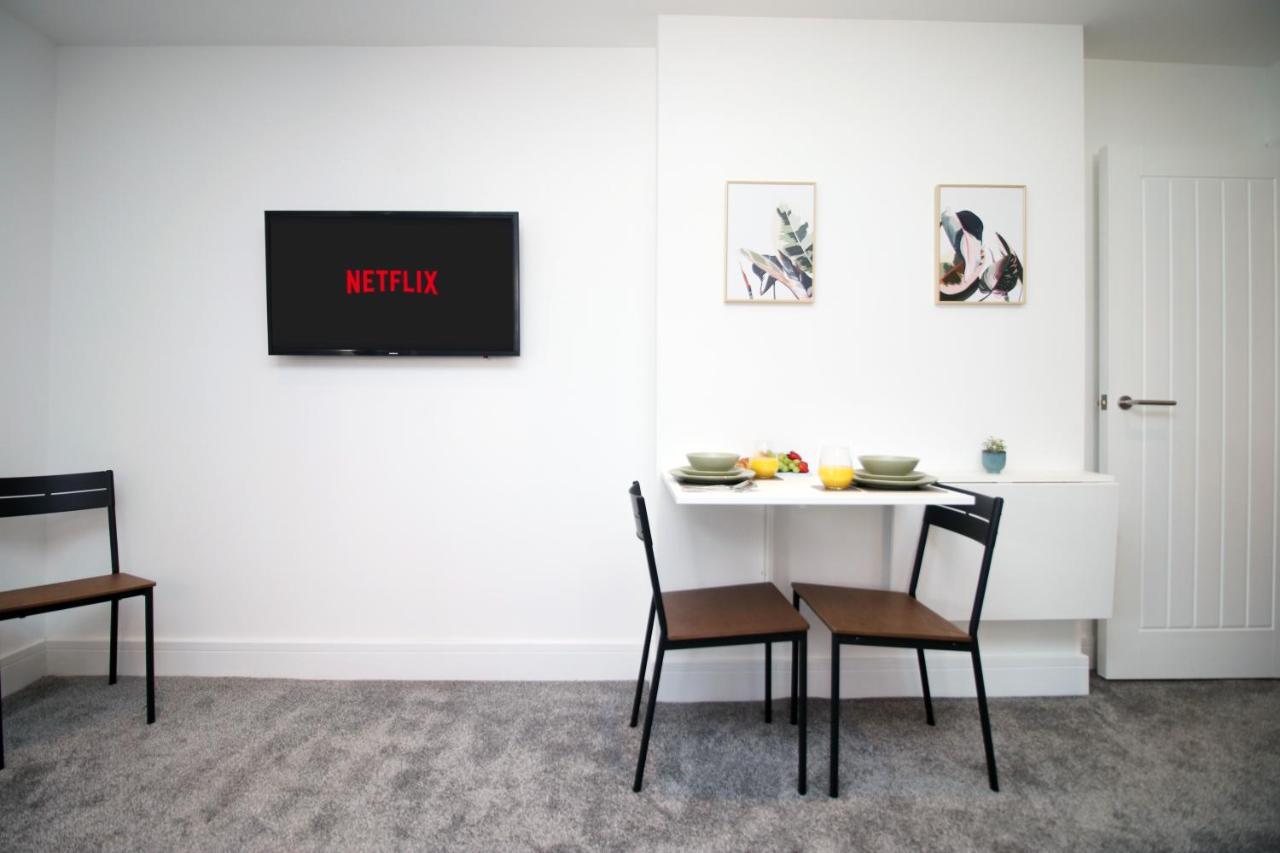 No 49 City Apartments, Perfect For Business And Leisure Stays, 10 Min Drive Into City Centre, Easy Access To Local Transport, 1Br And 2Br Available, Free Parking Cardiff Eksteriør billede