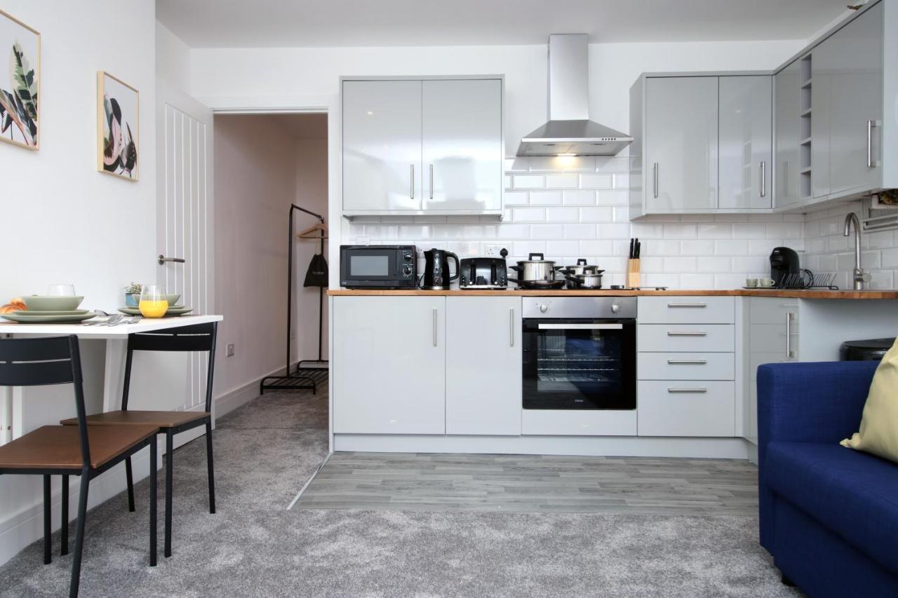 No 49 City Apartments, Perfect For Business And Leisure Stays, 10 Min Drive Into City Centre, Easy Access To Local Transport, 1Br And 2Br Available, Free Parking Cardiff Eksteriør billede
